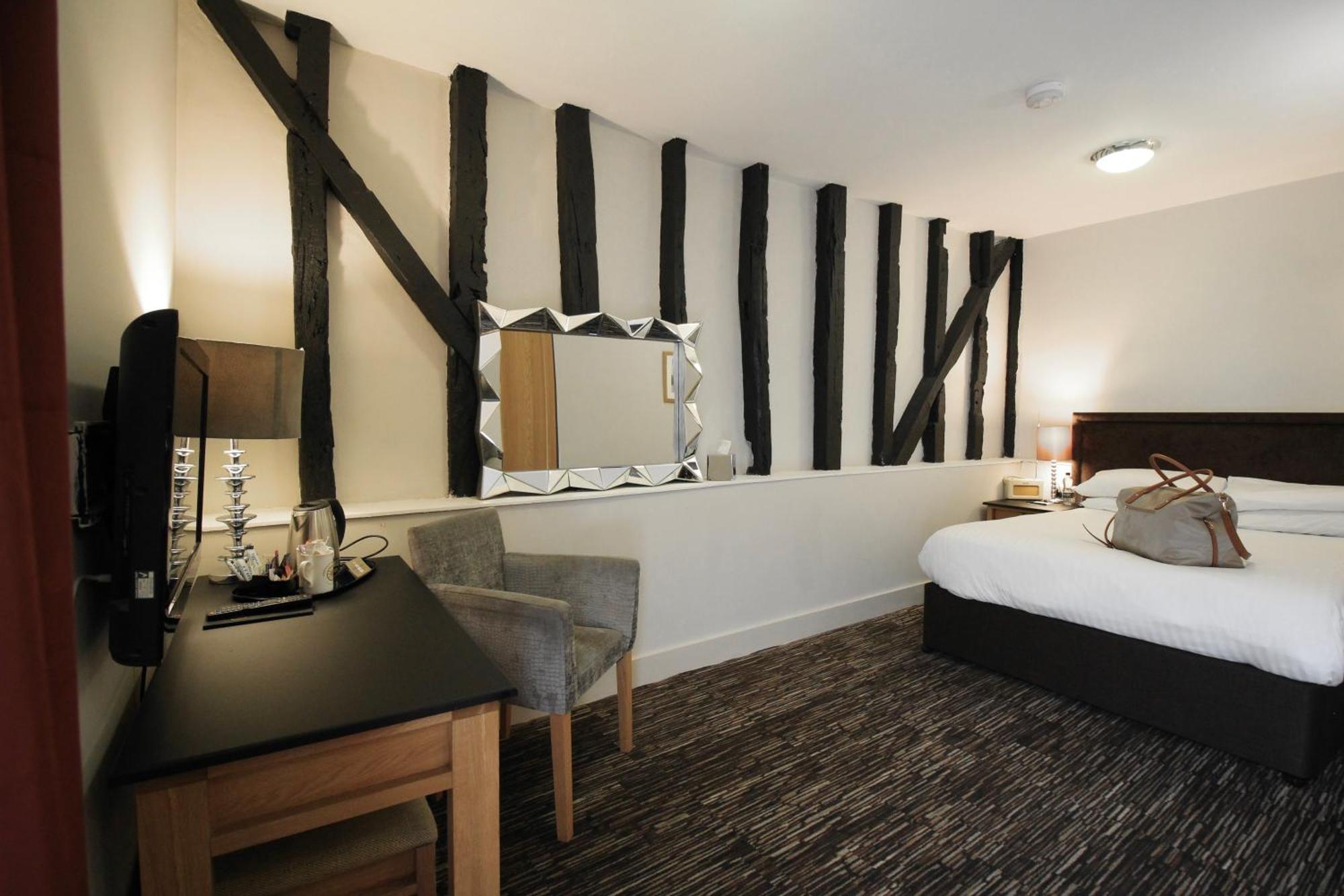 גרייט דנמאו The Saracens Head Hotel מראה חיצוני תמונה