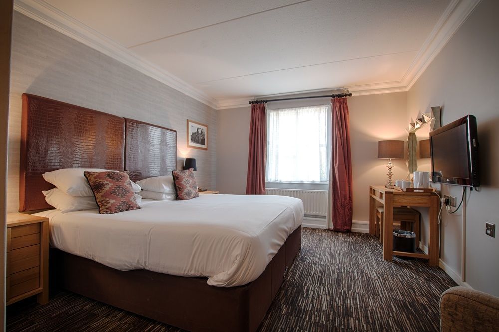 גרייט דנמאו The Saracens Head Hotel מראה חיצוני תמונה