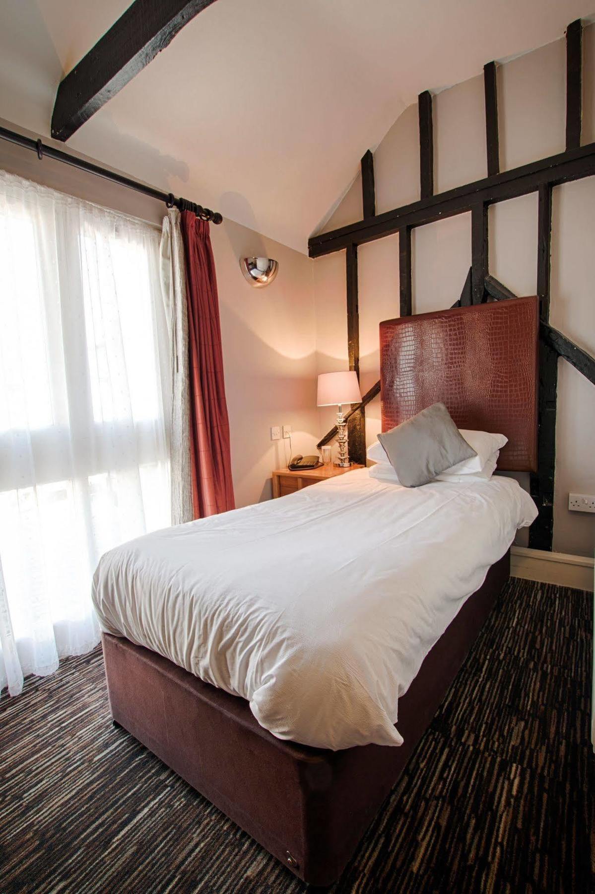 גרייט דנמאו The Saracens Head Hotel מראה חיצוני תמונה